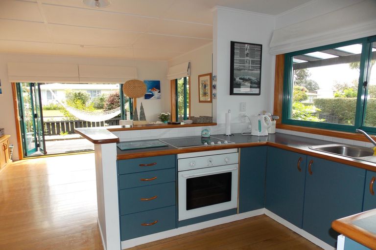 Photo of property in 47 Ocean View Road, Waihi Beach, 3611