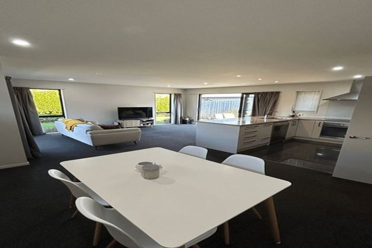 Photo of property in 97 Caulfield Avenue, Halswell, Christchurch, 8025