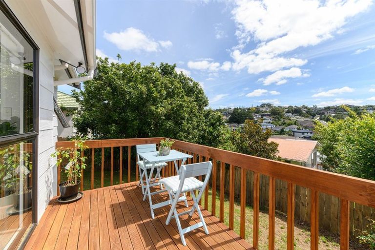 Photo of property in 2/72 Archers Road, Glenfield, Auckland, 0629