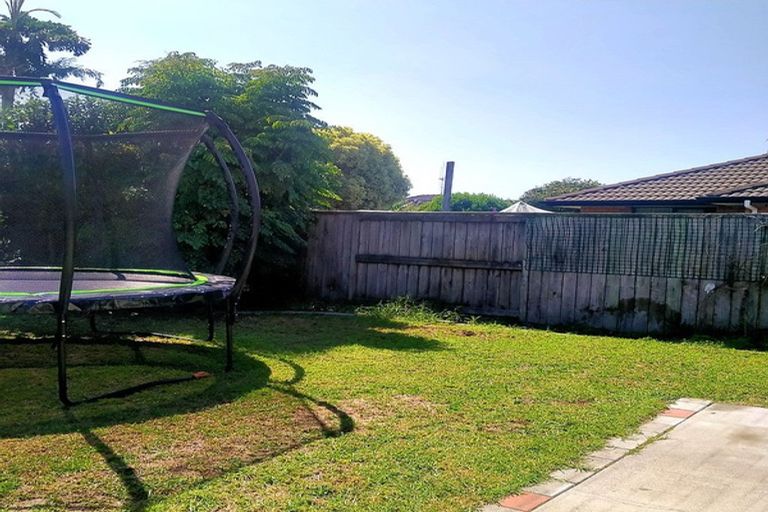 Photo of property in 105 Doncaster Drive, Papamoa Beach, Papamoa, 3118