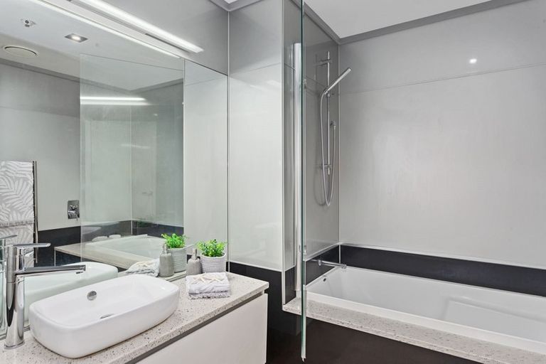 Photo of property in Quayside Apartments, 204/11 George Street, Whakatane, 3120