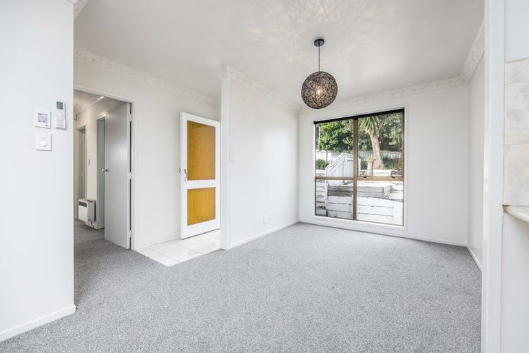 Photo of property in 15a Correa Court, Goodwood Heights, Auckland, 2105