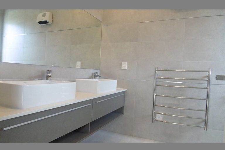 Photo of property in 12 Kaiawa Street, Beachlands, Auckland, 2018