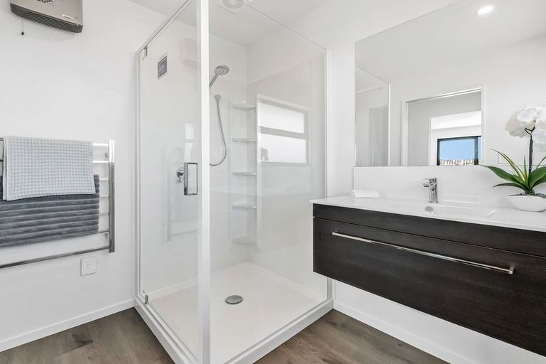 Photo of property in 9 Piwakawaka Place, Leeston, 7632