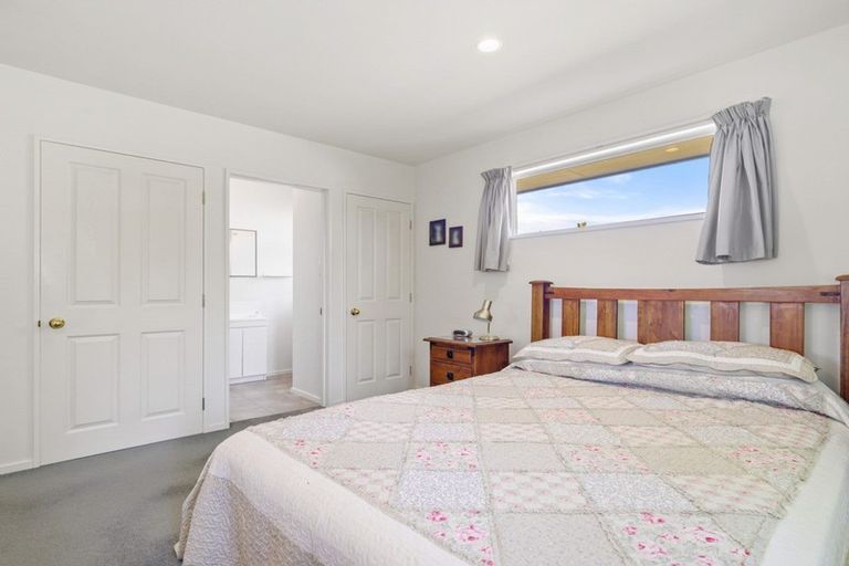 Photo of property in 105a Somerfield Street, Somerfield, Christchurch, 8024