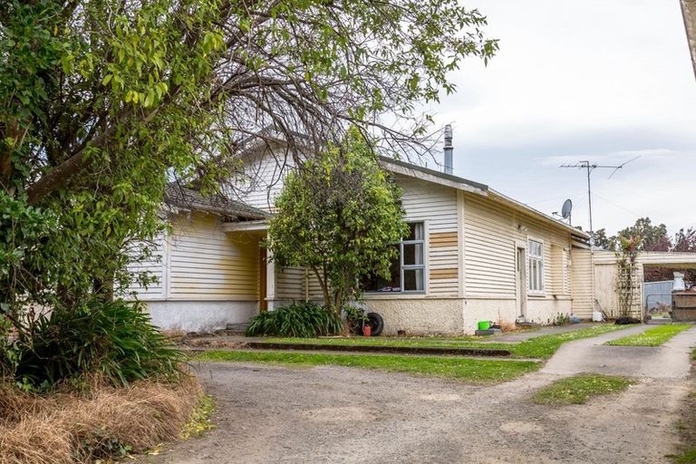 Photo of property in 13 Daniel Street, Martinborough, 5711