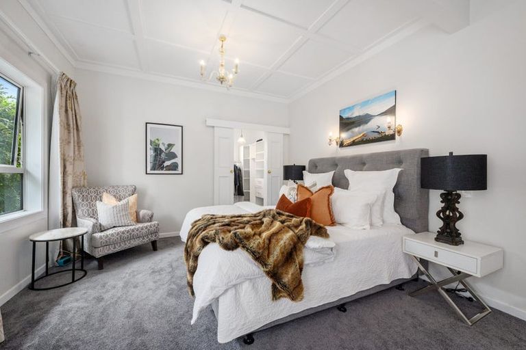 Photo of property in 1/317 Lake Road, Hauraki, Auckland, 0622