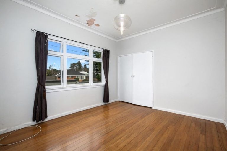 Photo of property in 393 Devonport Road, Tauranga South, Tauranga, 3112