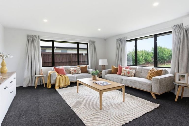 Photo of property in 28 Burnham School Road, Rolleston, 7614