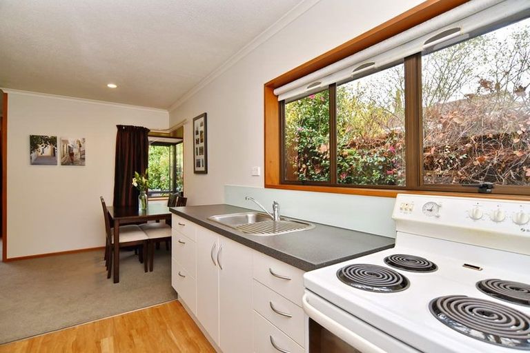 Photo of property in 2/38 Chipping Lane, Redwood, Christchurch, 8051