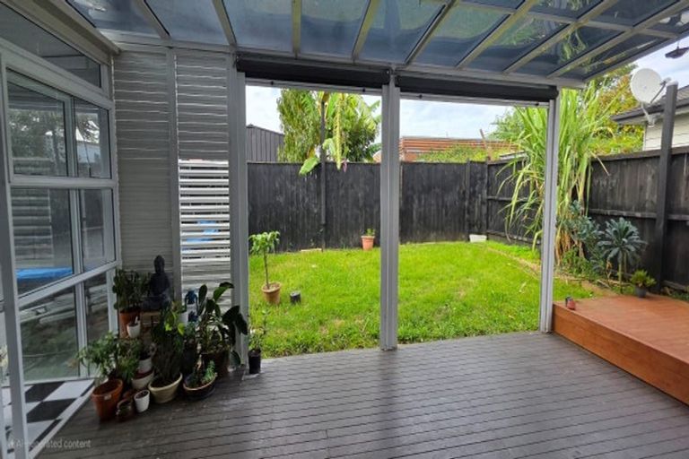 Photo of property in 140r Hepburn Road, Glendene, Auckland, 0602