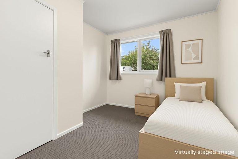 Photo of property in 1 Cedar Place, Hillcrest, Hamilton, 3216