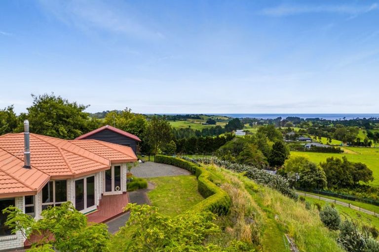 Photo of property in 171 Sealy Road, Omata, New Plymouth, 4374