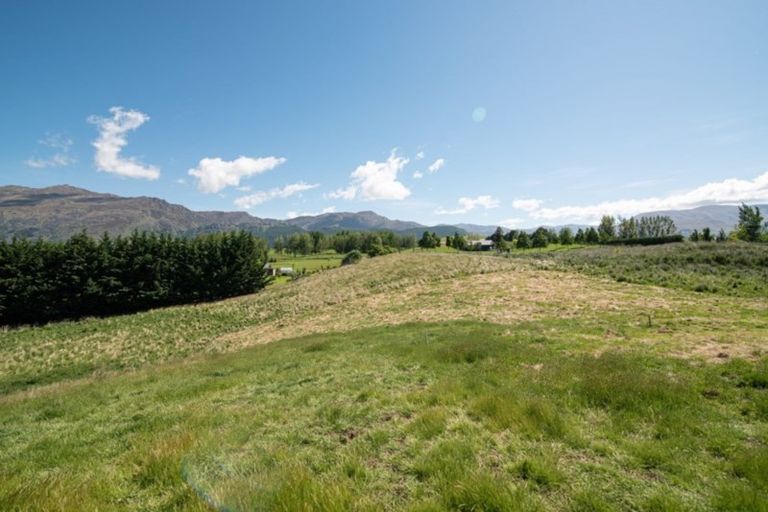 Photo of property in 93a Slope Hill Road, Lake Hayes, Queenstown, 9371