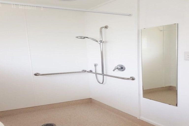 Photo of property in 20 Holyoake Crescent, Avalon, Lower Hutt, 5011