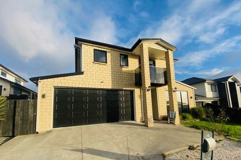 Photo of property in 31 Te Aramanu Crescent, Papakura, 2110