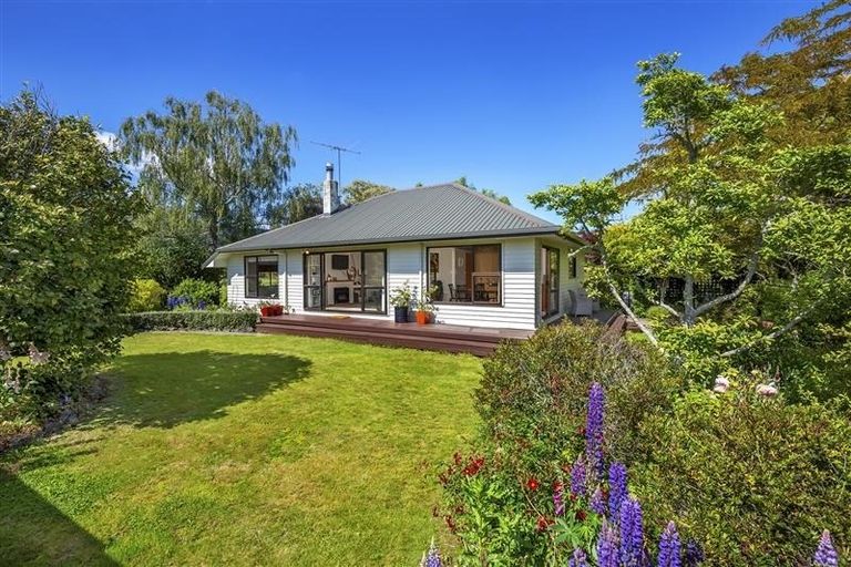 Photo of property in 72 Bateup Road, Richmond, 7020