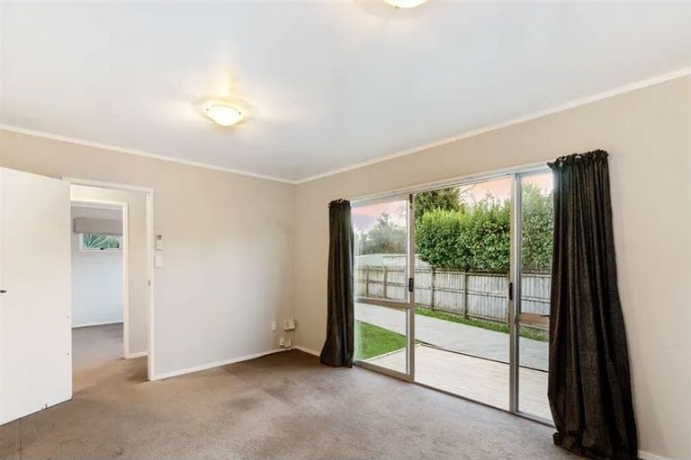 Photo of property in 44 Tabitha Crescent, Henderson, Auckland, 0612