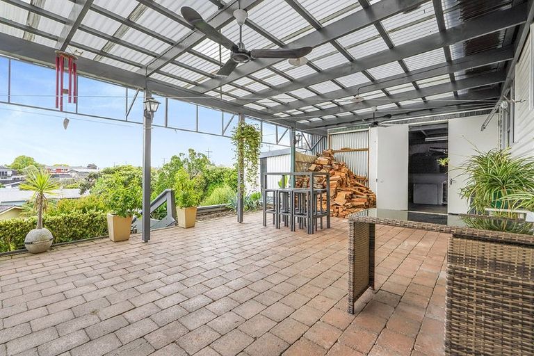 Photo of property in 4 Totara Drive, St Andrews, Hamilton, 3200