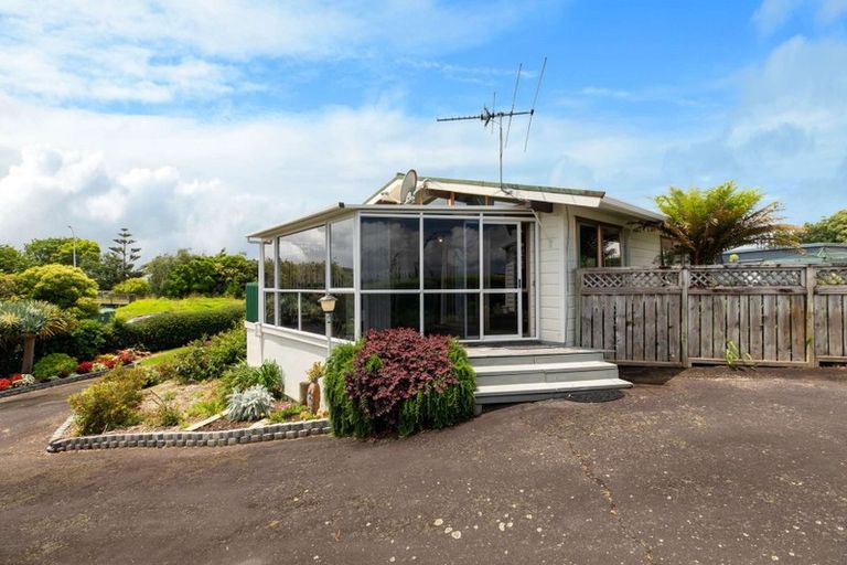 Photo of property in 1 James Bright Lane, Waiuku, 2123