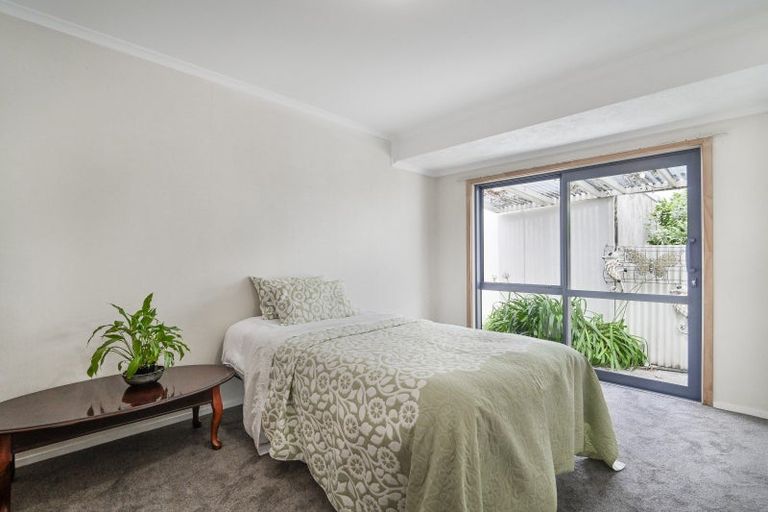 Photo of property in 4/410 Saint Aubyn, Hastings, 4122