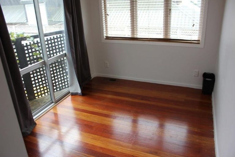 Photo of property in 1/37 Nile Road, Milford, Auckland, 0620