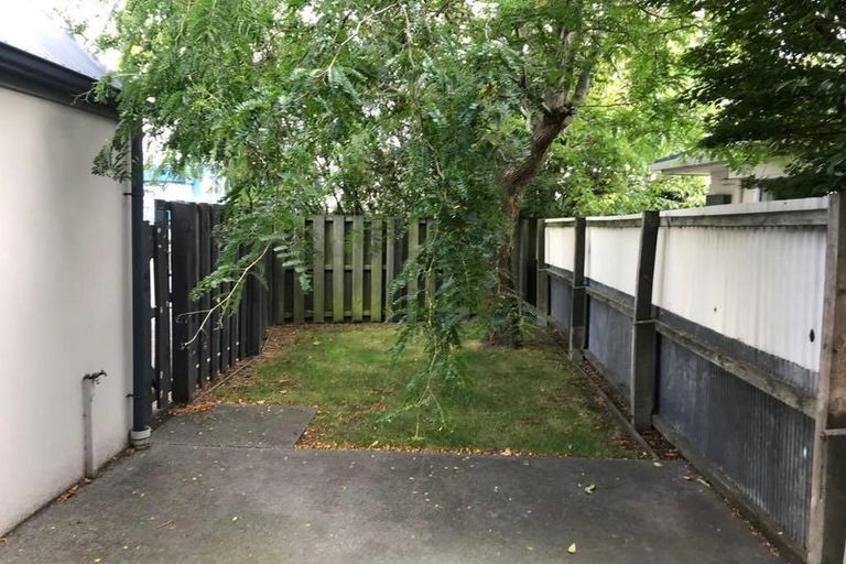 Photo of property in 56 Somerset Crescent, Spreydon, Christchurch, 8024