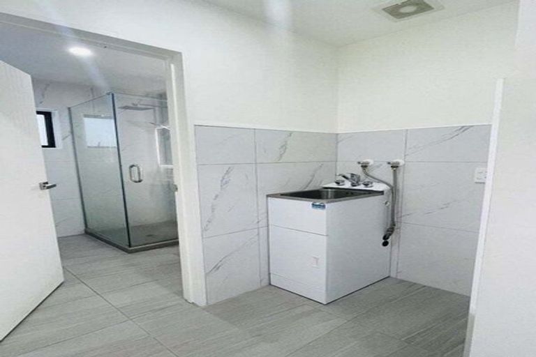 Photo of property in 37a Roseanne Road, Manurewa, Auckland, 2102