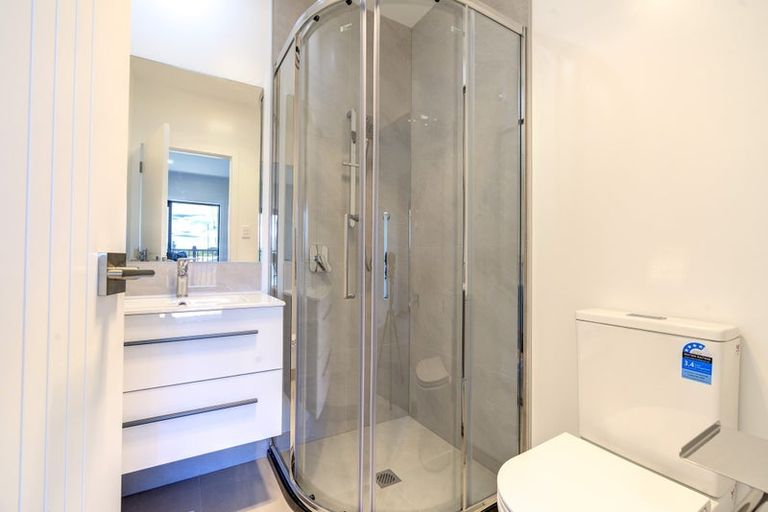 Photo of property in 3/18 Church Street, Northcote Point, Auckland, 0627