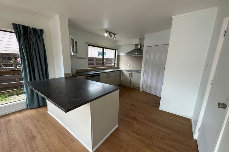 Photo of property in 13 Park Estate Road, Rosehill, Papakura, 2113