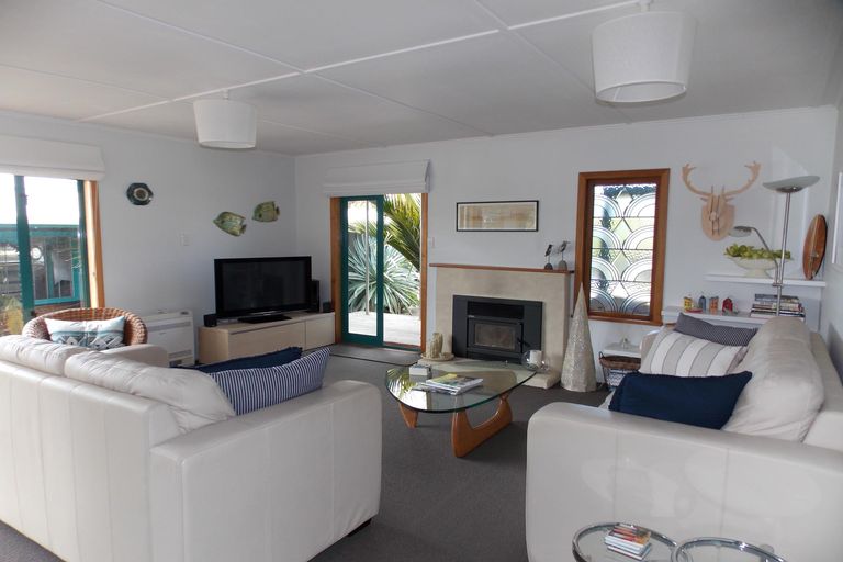 Photo of property in 47 Ocean View Road, Waihi Beach, 3611