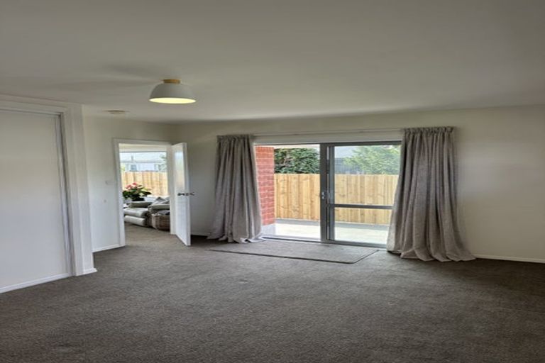 Photo of property in 4 Mcfaddens Road, St Albans, Christchurch, 8052