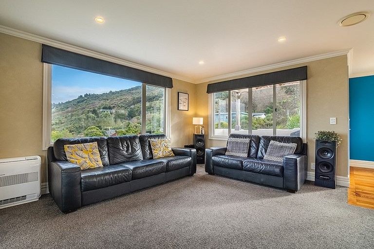 Photo of property in 64 Ellesmere Street, Ravensbourne, Dunedin, 9022