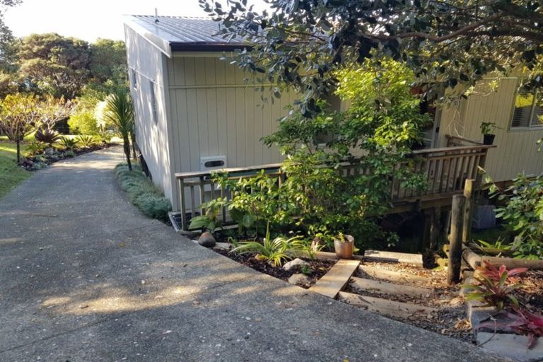 Photo of property in 1091 Cove Road, Langs Beach, Waipu, 0582