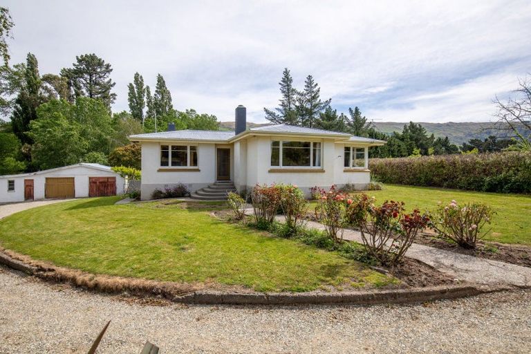 Photo of property in 153 Roxburgh Road East, Roxburgh East, Roxburgh, 9571