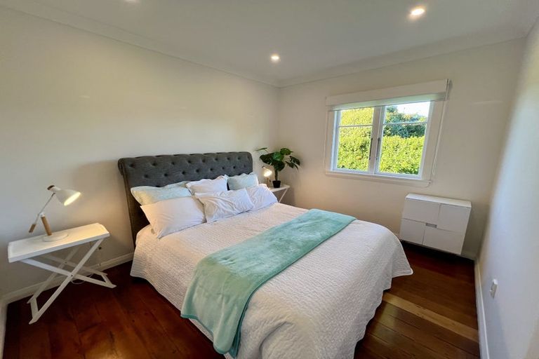 Photo of property in 2 Brassey Street, Waverley, 4510