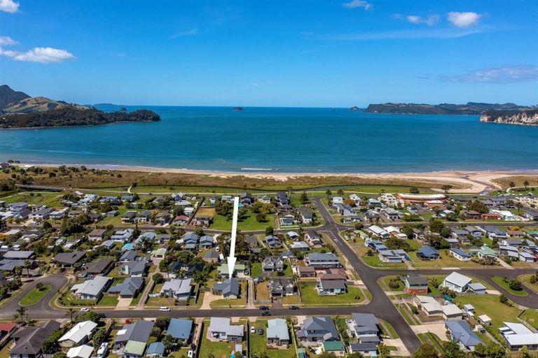 Photo of property in 9 Wells Place, Whitianga, 3510