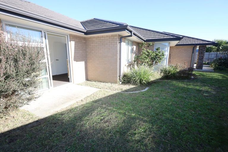 Photo of property in 16 Te Kio Crescent, Papamoa Beach, Papamoa, 3118