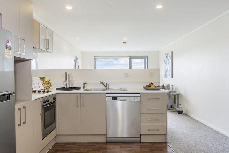 Photo of property in 325/26 Morningside Drive, Morningside, Auckland, 1025