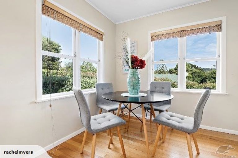 Photo of property in 103 Captain Scott Road, Glen Eden, Auckland, 0602