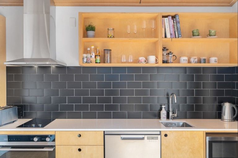 Photo of property in 11 Centre Crescent, Wanaka, 9305