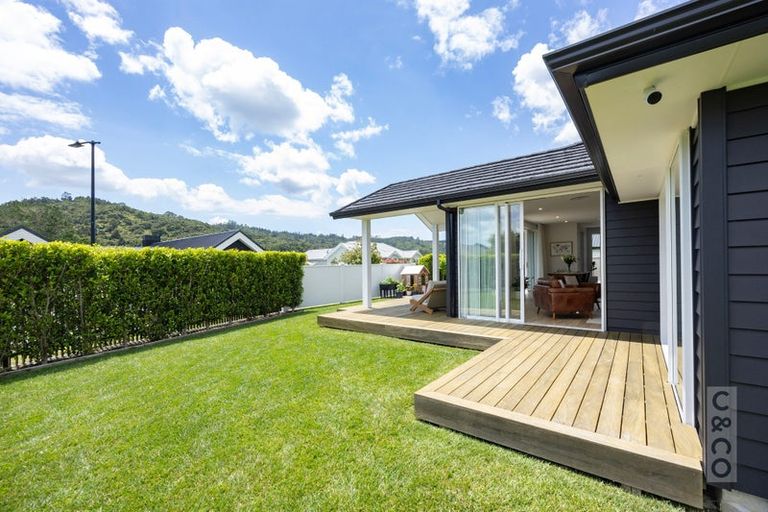Photo of property in 31 Fruitlands Road, Kumeu, 0810
