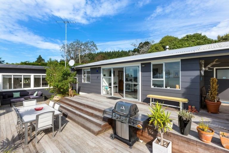 Photo of property in 55 Shag Point Road, Shag Point, Palmerston, 9482