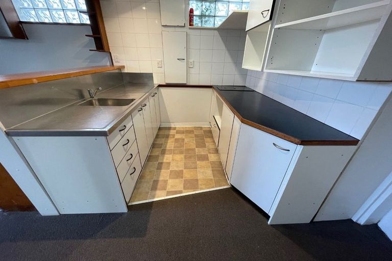 Photo of property in 9 Joshua Place, Weymouth, Auckland, 2103