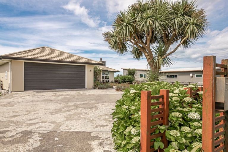 Photo of property in 6 Elley Drive, Carters Beach, Westport, 7825