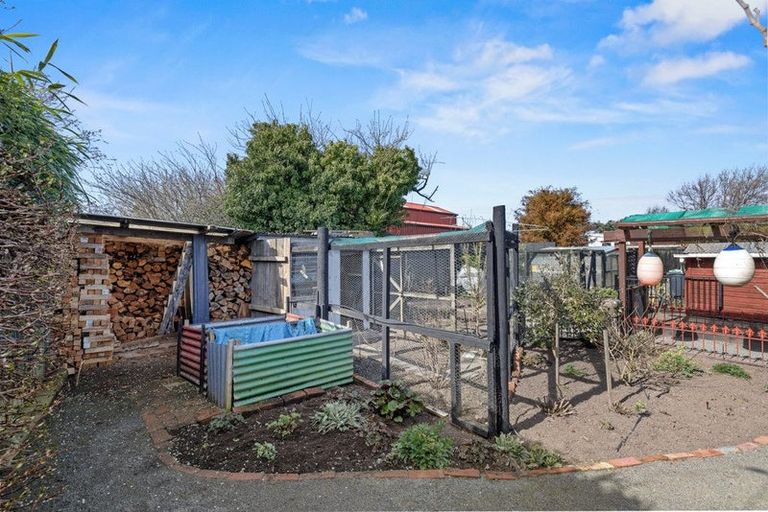Photo of property in 34 Pannell Avenue, Wainoni, Christchurch, 8061