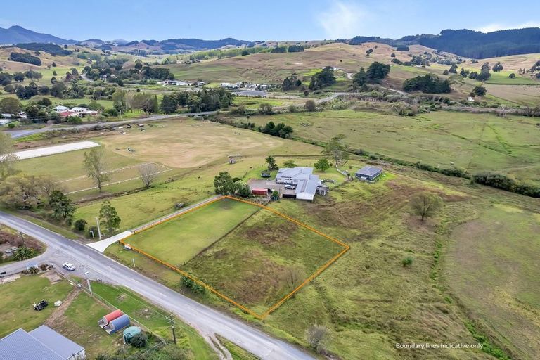 Photo of property in 29 Ararua Road, Waiotira, 0193