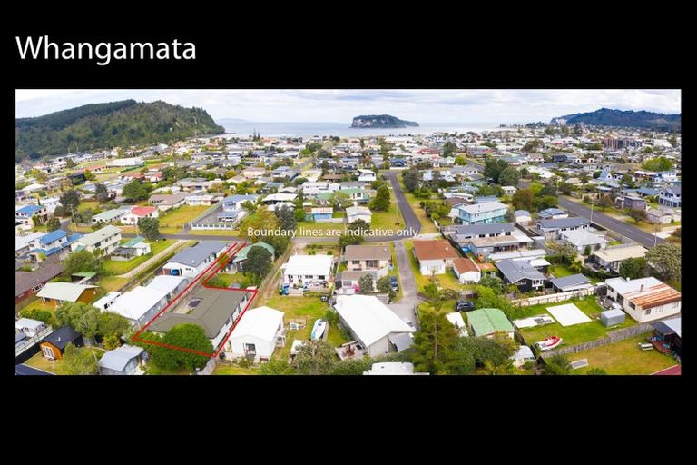 Photo of property in 207b The Square, Whangamata, 3620