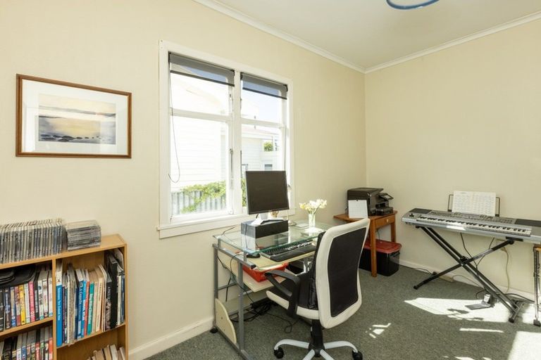 Photo of property in 30 Sanders Avenue, Marewa, Napier, 4110