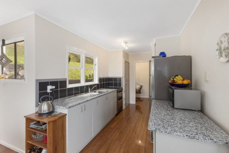 Photo of property in 3 Aspen Grove, Maungaraki, Lower Hutt, 5010